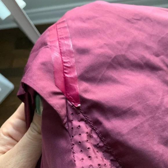 LULULEMON Miss Misty Pullover Windbreaker Jacket Rust Berry Women’s Size 8 Reg - Picture 13 of 13